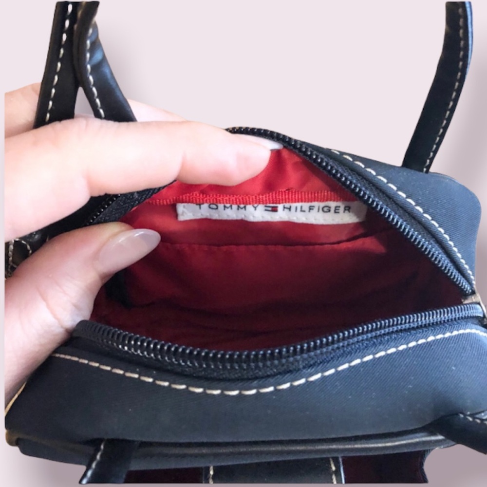 Tommy Hilfiger Black Micro/Mini Crossbody Bag - NWOT - Picture 5 of 6